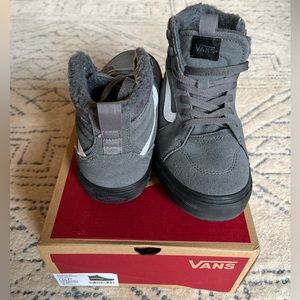 Vans Filmore Guard High Top Fleece-lined Sneaker (Youth 4/Women’s 5.5-6)